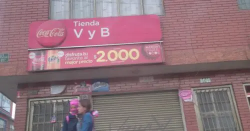 TIENDA V Y B TIENDA V Y B